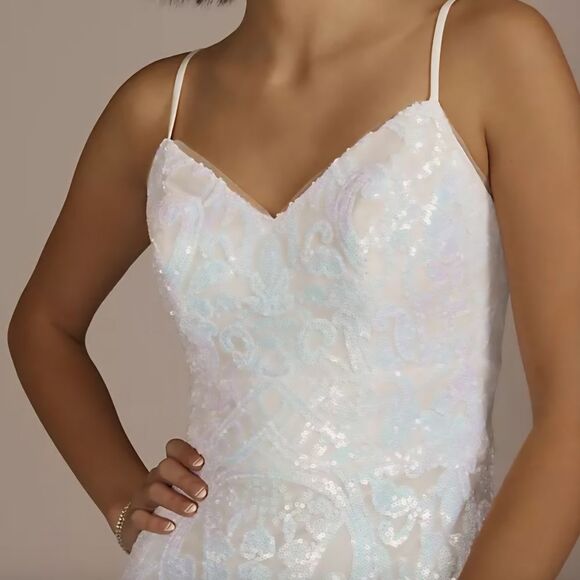 Elegant White Sequin Gown - Picture 3 of 10